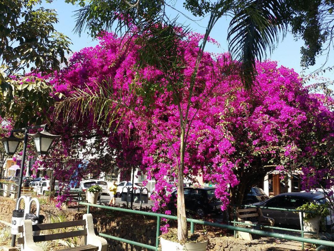 Pousada Suites Águas de São Pedro Buitenkant foto